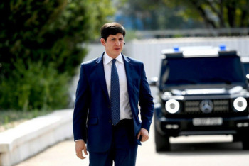 Фотография к новости: Младший зять президента Узбекистана получил серьезные травмы при ДТП в Ташкенте - СМИ