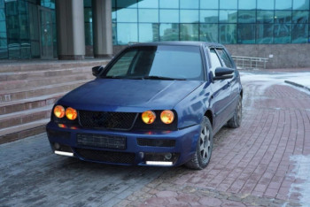 Фотография к новости: Как четыре парня превратили обычную машину в электромобиль в Шымкенте