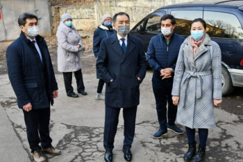 Фотография к новости: Сагинтаев остановил строительство дома на проспекте Назарбаева