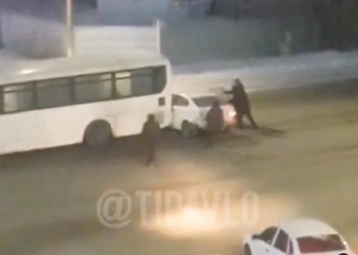 кадр из видео
