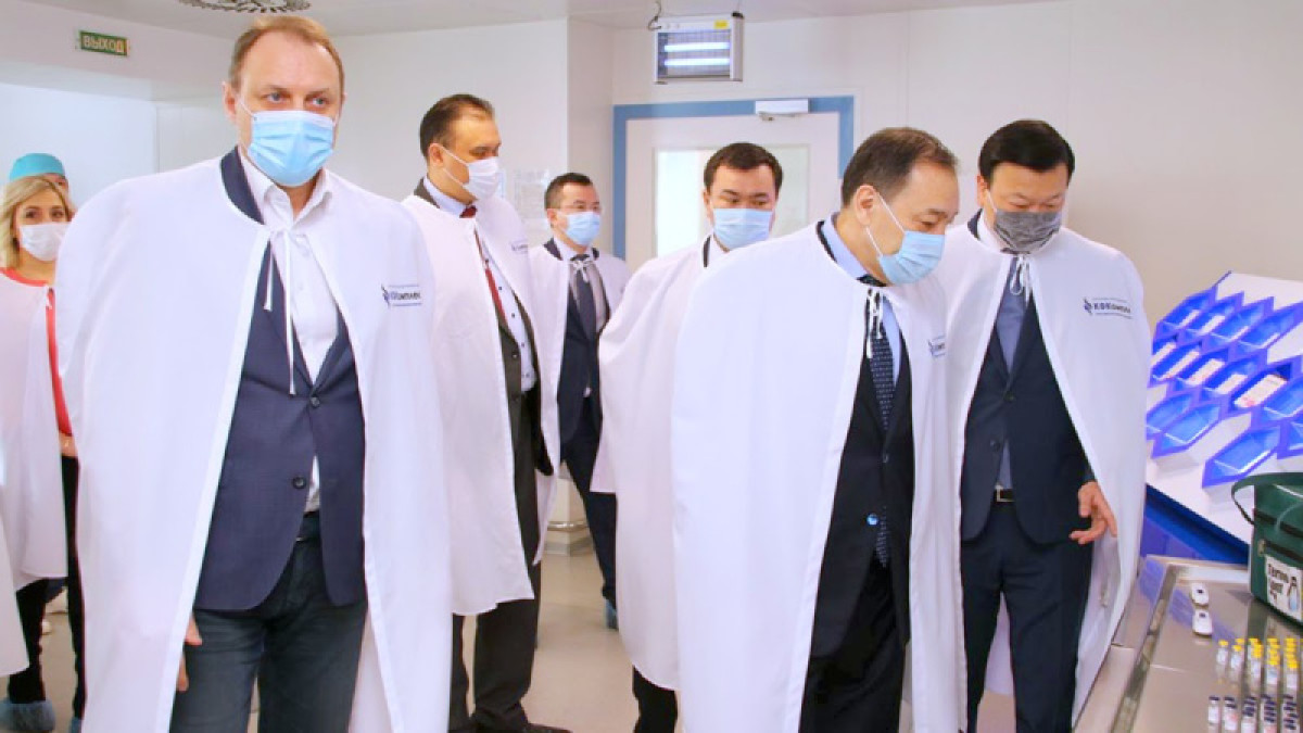 Промышленную партию вакцины "Спутник V" произвели в Караганде