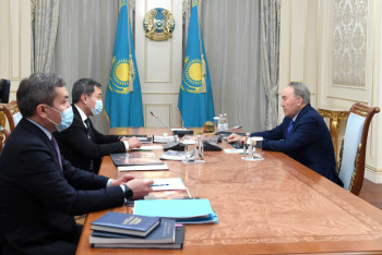 Фотография к новости: Елбасы принял Акана Сатаева