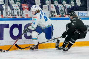 Фотография к новости: "Барыс" на выезде уступил казанскому "Ак Барсу"