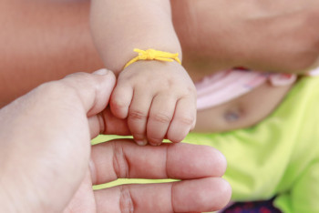 На 120 миллиардов тенге увеличили бюджет поддержки семей с детьми в Казахстане