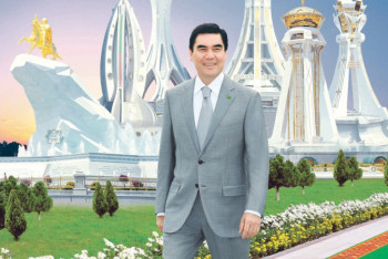 Фотография к новости: Глава Туркменистана распорядился, как назвать первых родившихся в День города мальчика и девочку