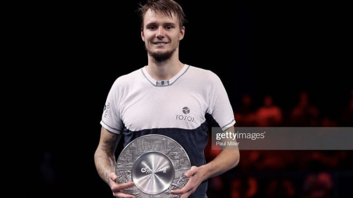 Александр Бублик уступил в финале Singapore Tennis Open