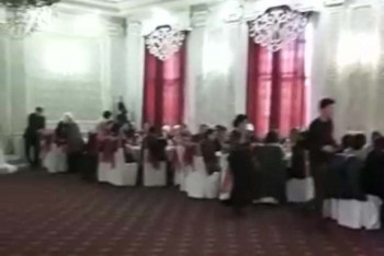 Фотография к новости: Свадебный той на сто человек прервали полицейские в Ленгере