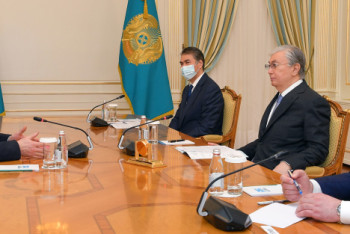 Фотография к новости: Токаев принял генсека ОДКБ