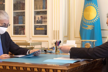 Фотография к новости: Мамин доложил Токаеву об экономической ситуации в стране