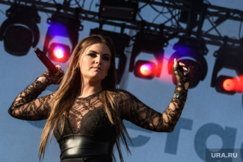 Фотография к новости: Солистка Little Big поведала о домогательствах в салоне