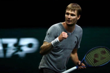 Фотография к новости: Александр Бублик успешно стартовал на турнире в Дубае