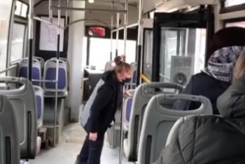 Фотография к новости: Кондуктор подралась с пенсионеркой в Павлодаре