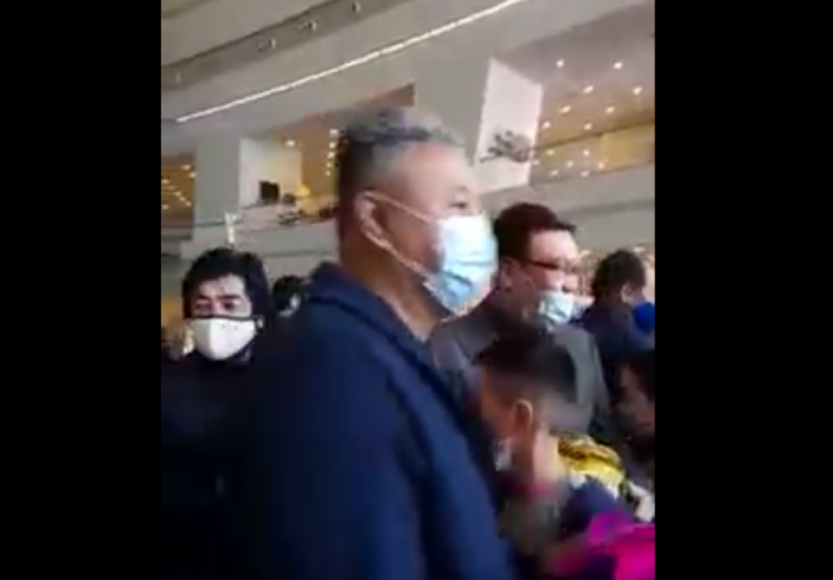 "Отмечают Наурыз лишь дети депутатов". В соцсетях возмущены массовыми гуляниями в Нур-Султане