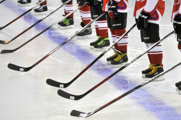 Фотография к новости: 19-летний российский хоккеист умер после удара шайбой в голову