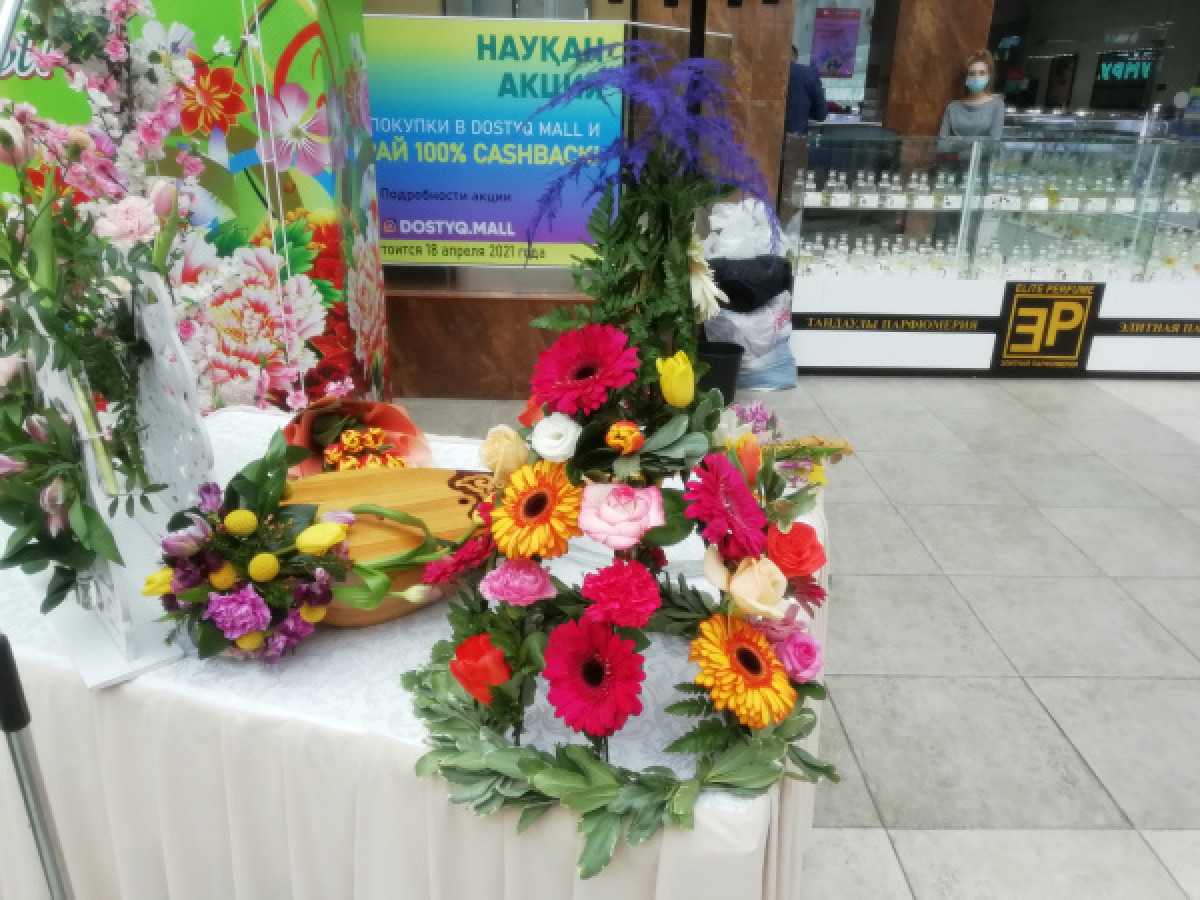 Цветочные композиции в честь Наурыза оформили флористы Петропавловска