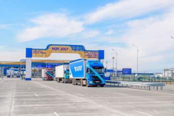 Фотография к новости: Казахстан закроет на три дня пункт пропуска на границе с КНР