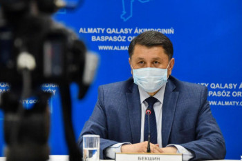 Фотография к новости: Жесткие ограничения вводят в Алматы – Бекшин провел экстренный брифинг