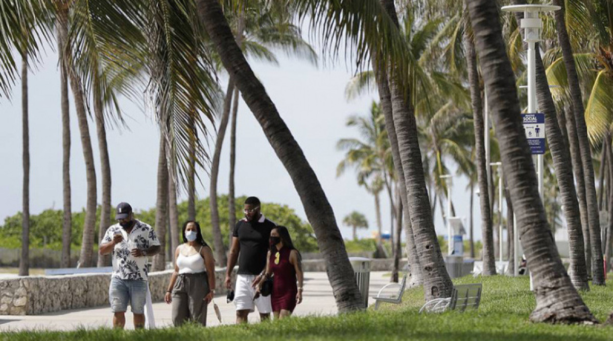 Власти Майами-Бич объявили режим ЧП из-за туристов