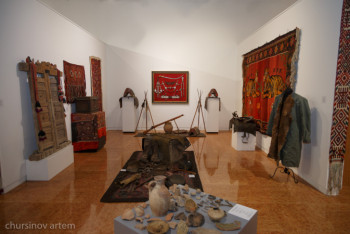 Фотография к новости: "В навозе находил кувшины и сосуды". Фоторепортаж с уникальной исторической выставки в Нацмузее