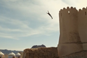 Фотография к новости: Чемпион мира по фрирану стал героем экшн-видео о Наурызе