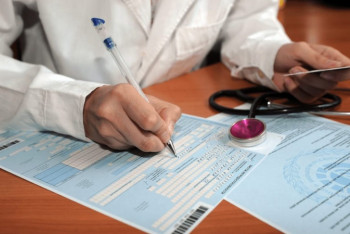 Фотография к новости: "Нам болеть нельзя" - сотрудникам детсадов Кызылорды не оплачивают больничные