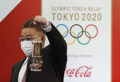 Фотография к новости: Эстафета олимпийского огня стартовала в Японии