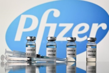 Фотография к новости: Pfizer и BioNTech проведут испытания вакцины на детях