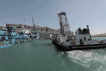 Фотография к новости: Контейнеровоз Ever Given сняли с мели в Суэцком канале