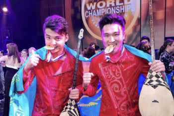 Фотография к новости: Казахстанские домбристы прошли в финал конкурса Golden Time Talent