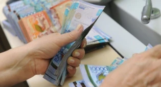 Более 3,5 миллиарда тенге &quot;пенсионки&quot; казахстанцы потратили на лечение
