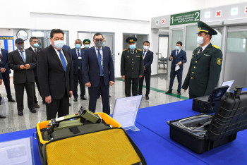 Фотография к новости: На казахстанско-узбекской границе дан старт проекту МЦТЭС "Центральная Азия"