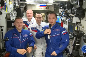 Фотография к новости: День космонавтики: члены экипажа МКС поздравили землян с орбиты