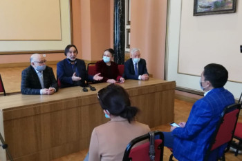 Фотография к новости: Скандал в ГАТОБ: артисты отрицают свое участие в петиции против министра культуры