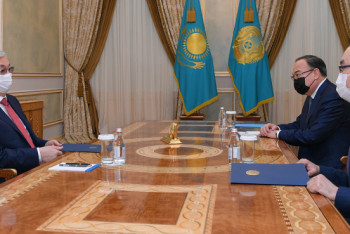 Фотография к новости: Токаев дал поручения новому послу РК в США