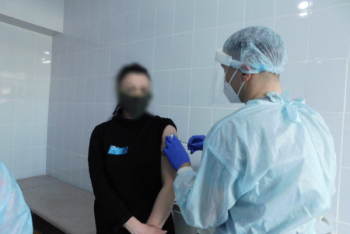 Фотография к новости: Почти 600 осужденных получили вакцину от коронавируса в карагандинских колониях