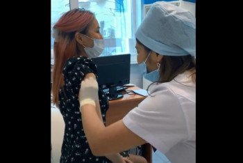 Фотография к новости: Привившиеся от коронавируса журналисты BaigeNews.kz рассказали о своих ощущениях