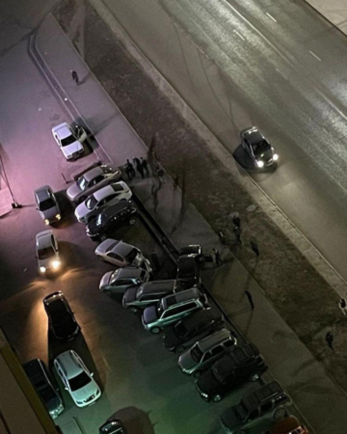 Пьяный водитель протаранил шесть припаркованных автомобилей в Нур-Султане