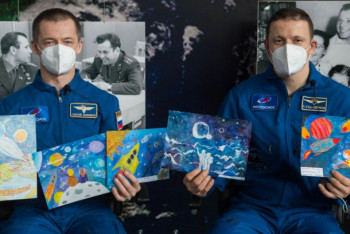 Фотография к новости: Приземлившиеся в Казахстане астронавты рассказали об итогах космической экспедиции