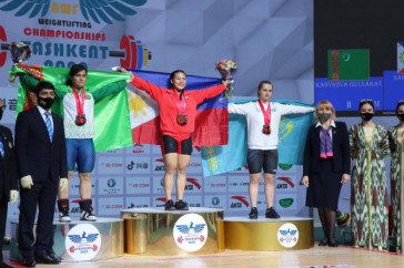 Фотография к новости: Казахстанка Екатерина Быкова стала третьей на чемпионате Азии по тяжелой атлетике