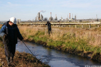 Фотография к новости: Рекультивировать "Тухлую балку" и достроить очистные сооружения поручил Токаев в Атырау