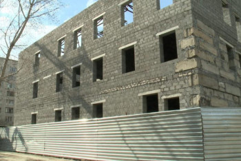 Фотография к новости: Спортзал на месте долгостроя откроют в Павлодаре