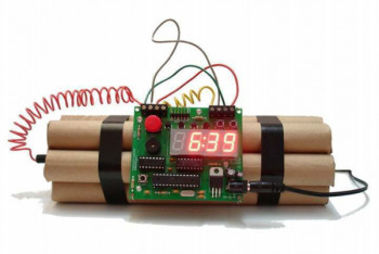 Фотография к новости: 40 человек эвакуировали из торгового центра в Алматы