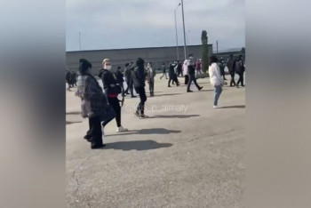 Фотография к новости: ﻿Взрывные устройства ищут в ТРЦ и ресторане в Алматы