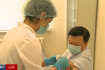 Фотография к новости: Алексей Цой привился казахстанской вакциной от COVID-19