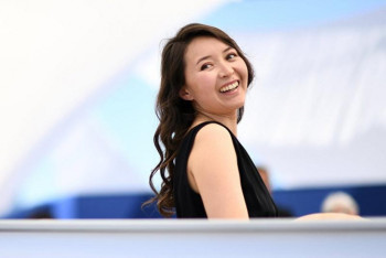 Фотография к новости: Самал Еслямова получила "Нику" за лучшую женскую роль