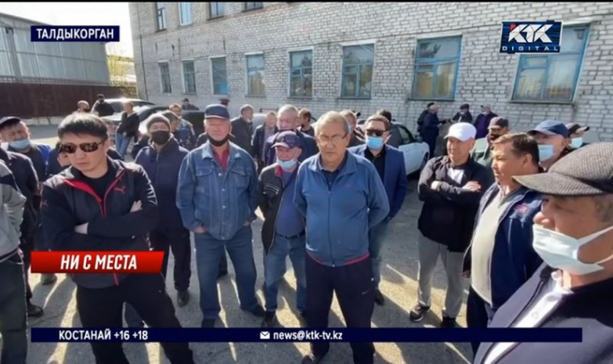 кадр из видео