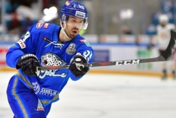 Фотография к новости: Лидер нападения "Барыса" ушел в другой клуб