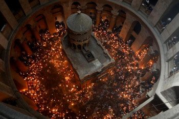 Фотография к новости: Благодатный огонь из Израиля доставят в три города Казахстана
