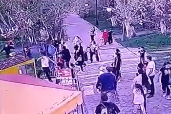 Фотография к новости: Восемь детей получили травмы на аттракционе в Уральске