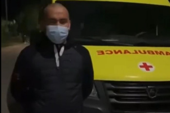 Фотография к новости: Водителя "поющей" неотложки уволили после скандального видео